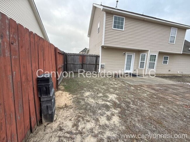 Building Photo - 3628 Crosswinds Dr