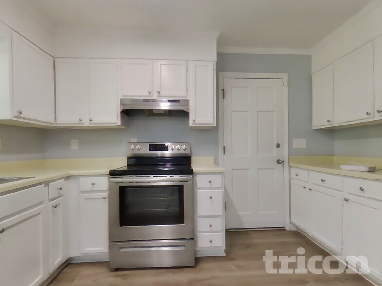 Building Photo - 1292 Parkwood Chase NW