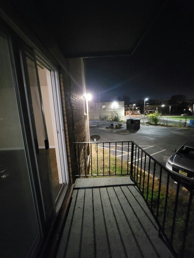 Building Photo - 13540 Superior Ave