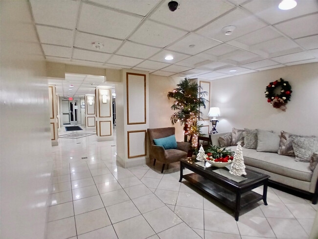 Building Photo - 101 Briny Ave