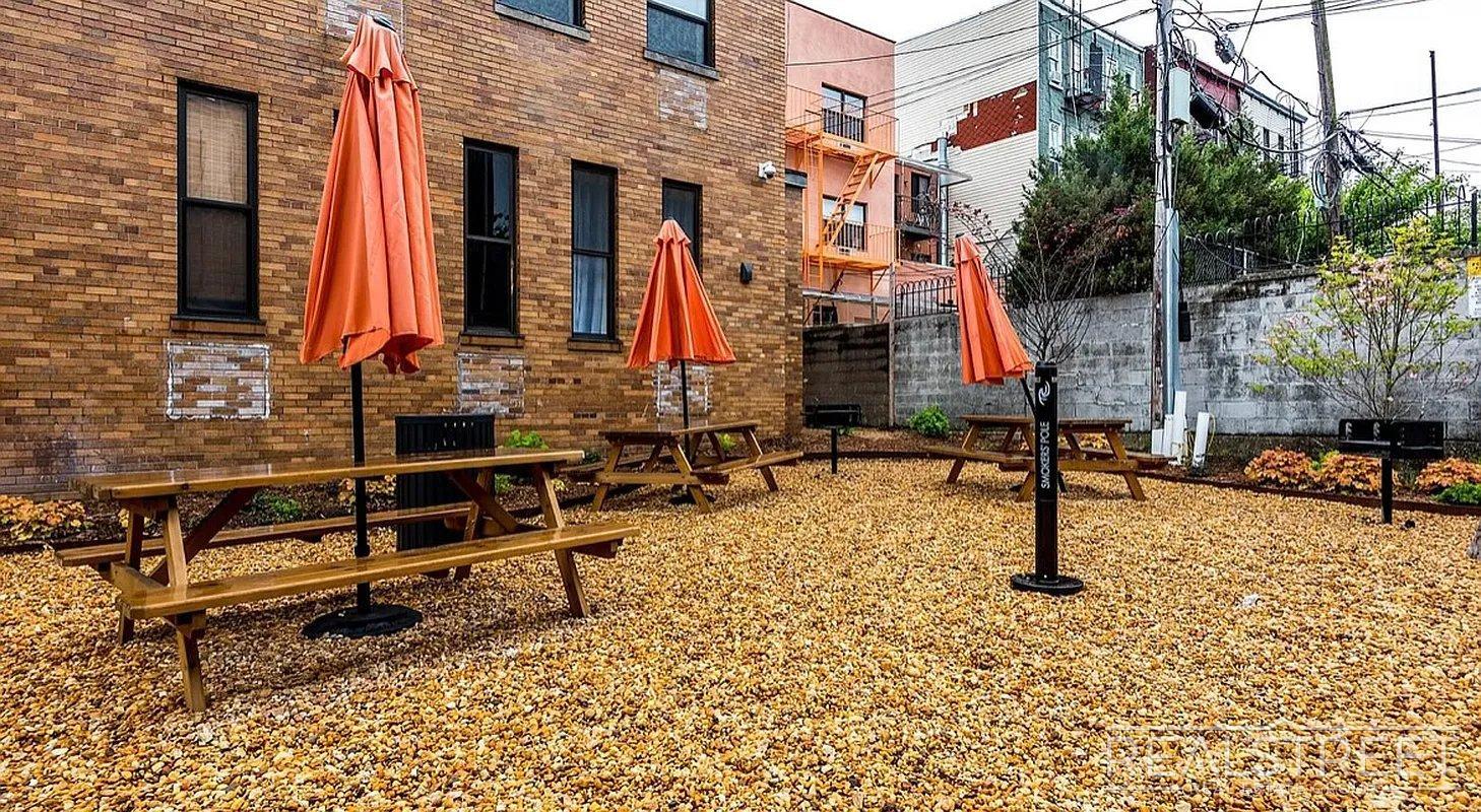 Building Photo - Bright 2 Bed / 1 Bath Loft-Style Residence with Multiple Balconies & Premium Amenities