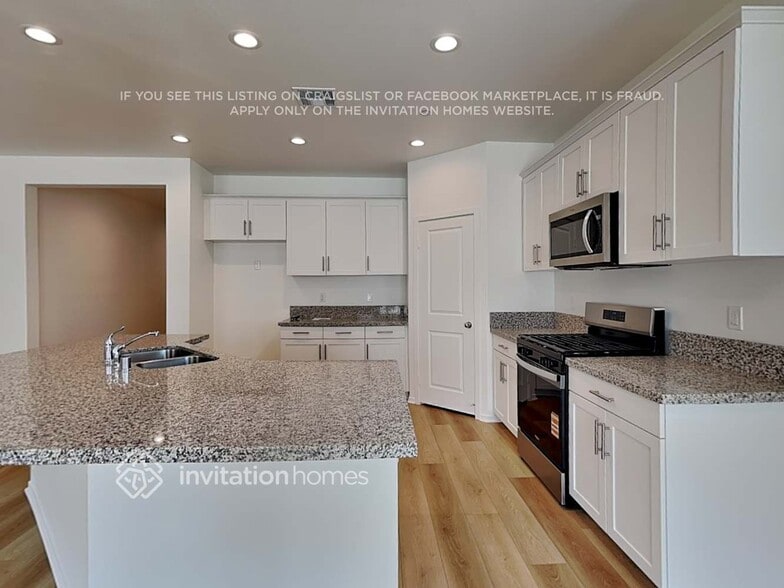 Building Photo - 25153 Mountain Violet Wy