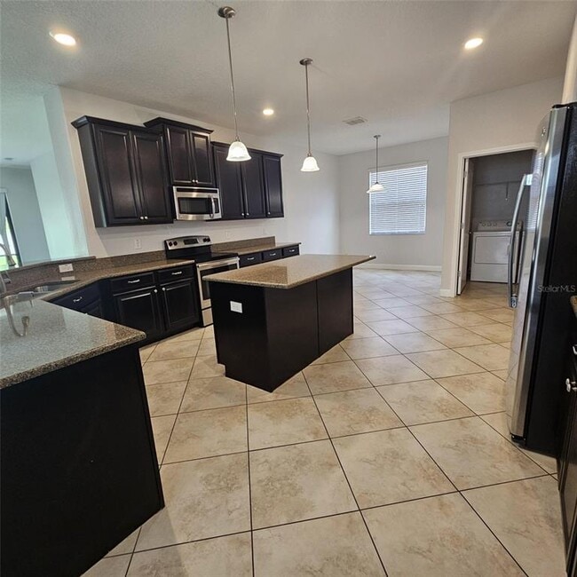 Building Photo - 2628 Atherton Dr