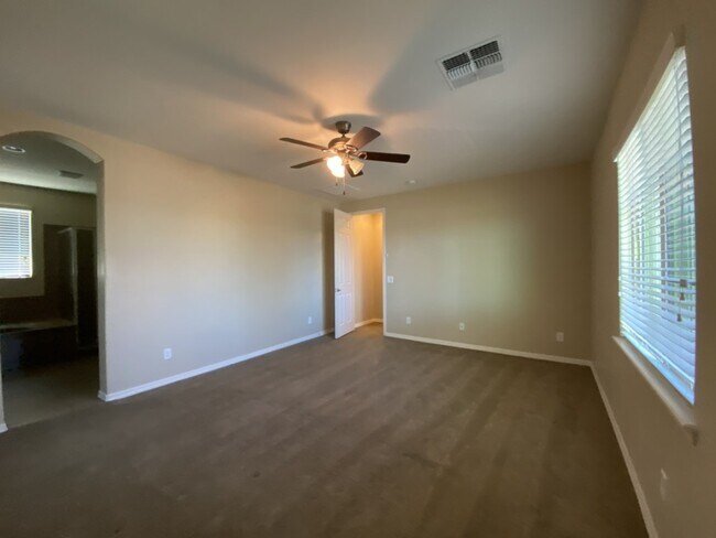 Building Photo - 3726 E Angstead Dr