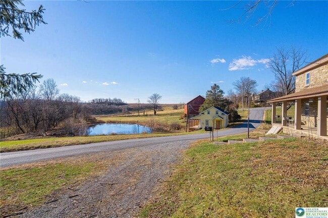 Building Photo - 621 Nursery Rd