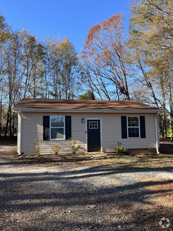 Building Photo - 154 Hidden Hill Rd