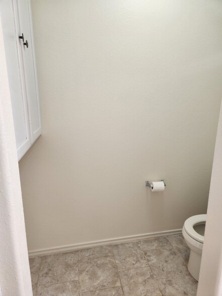 Building Photo - 4008 Riviera Grove