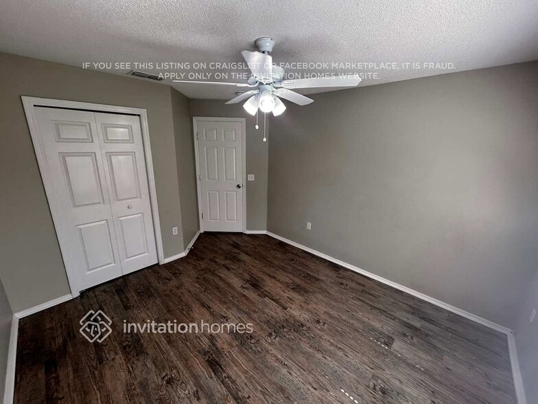 Building Photo - 8425 Split Creek Cir