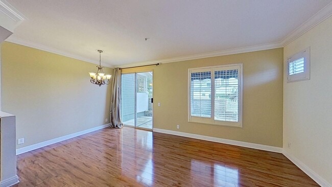 Building Photo - 1 Breakers Ln