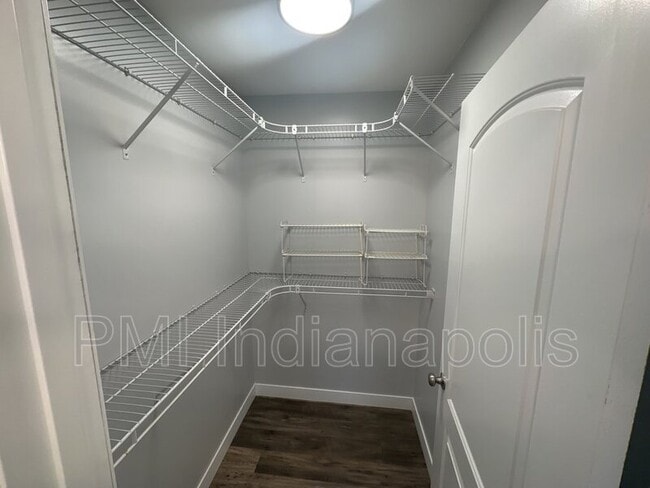 Building Photo - 7056 Caroline Ave
