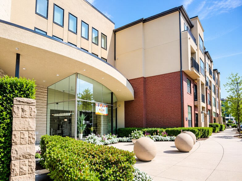 Building Photo - 401 16th St NW