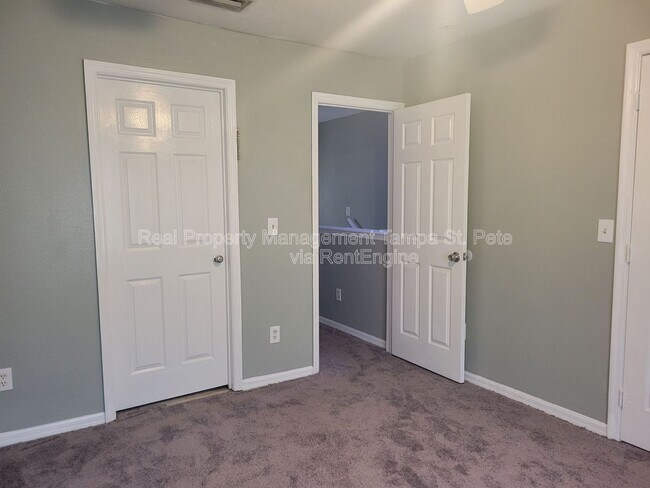 Building Photo - 1811 E 142nd Ave