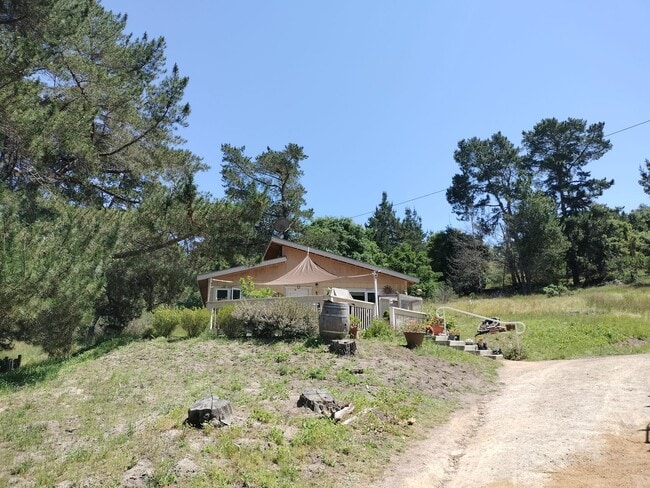 Building Photo - Arroyo Grande Home - 2 Bedroom 1 Bathroom - Peaceful and Quiet