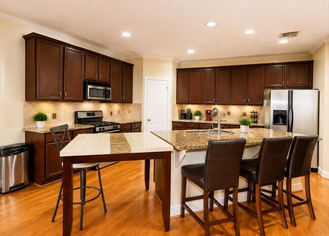 Building Photo - 9714 Kapri Ln