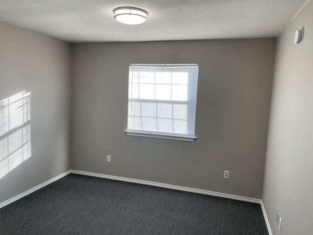 Building Photo - 204 Honey Bee Dr