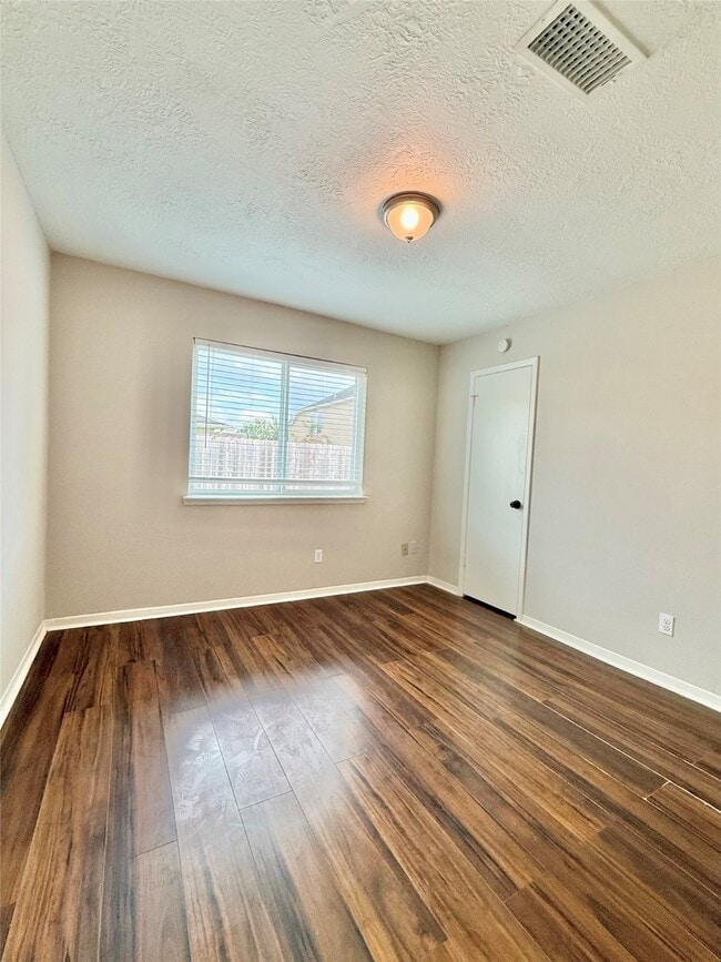 Building Photo - 4223 Amir St