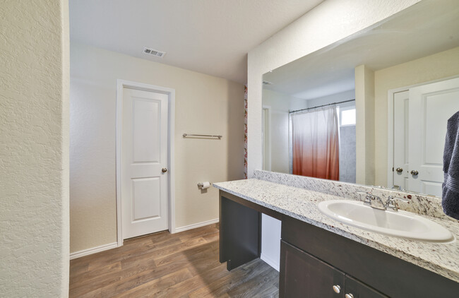 Building Photo - 15503 Crimson Topaz