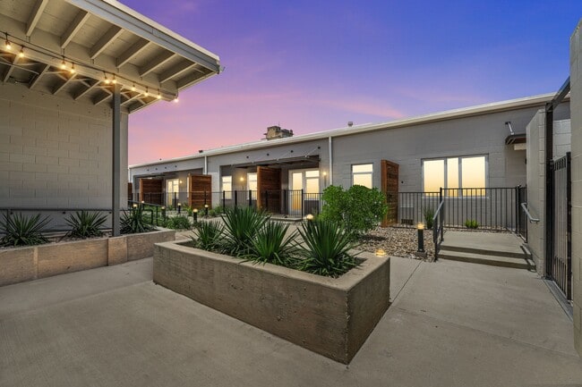 Courtyard - Hawn Plaza