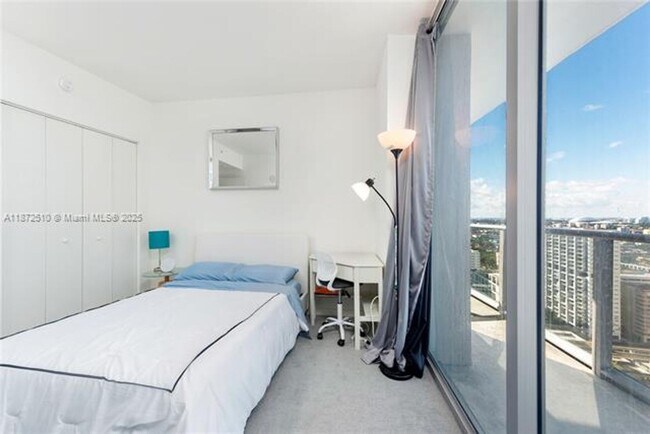 Building Photo - 1100 S Miami Ave