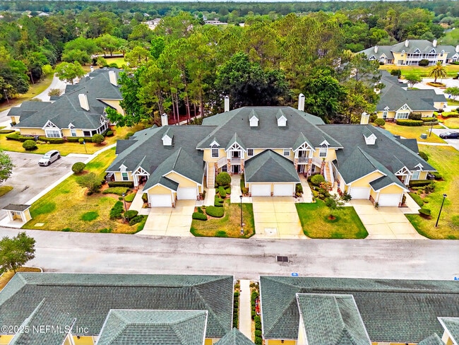 Building Photo - 330 N Shore Cir