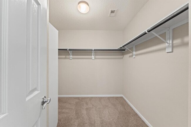 Building Photo - 406 Oak Stream Dr