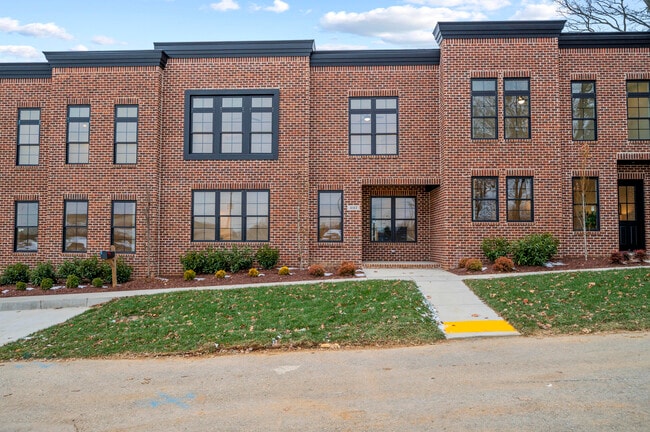 Building Photo - 4161 Cocos Wy