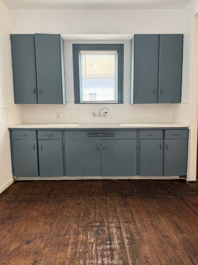 Building Photo - 2210 18th St