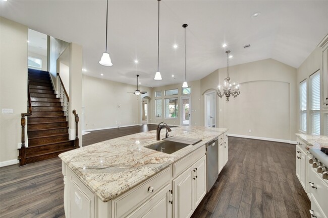 Building Photo - 22714 Alderdale Ln