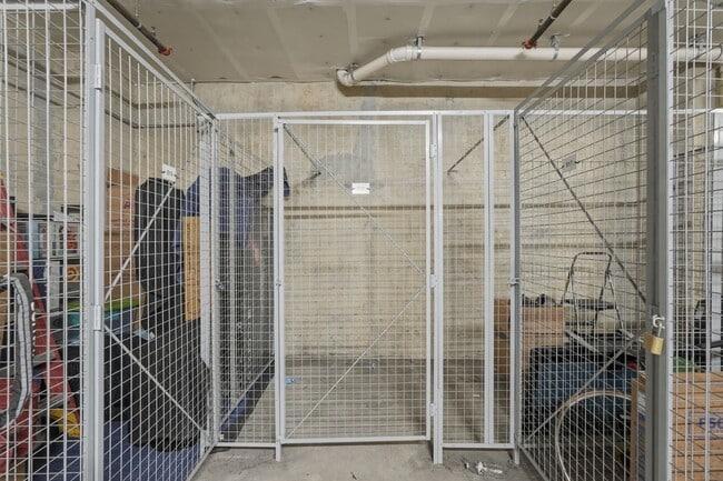Building Photo - Experience modern living in this beautifully appointed junior one-bedroom/studio featuring an ope...
