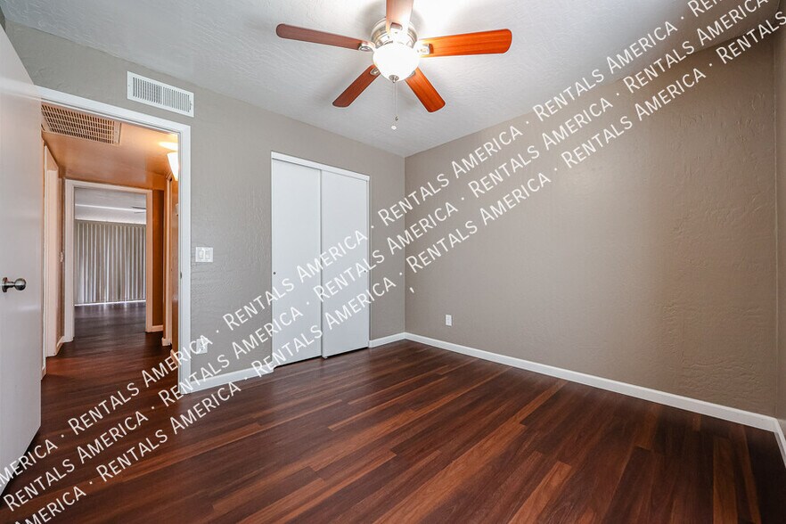 Building Photo - 3160 W Frankfurt Dr