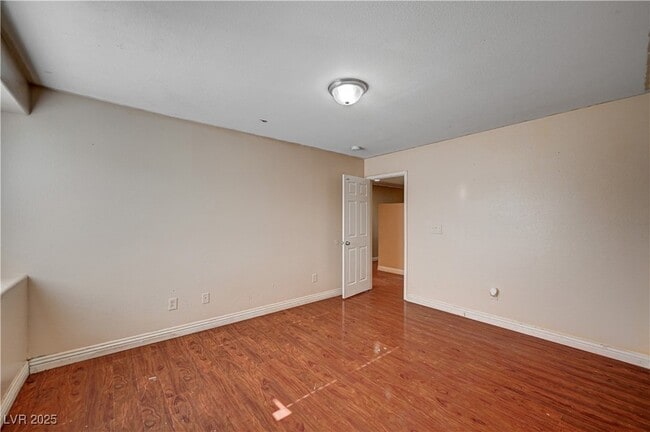 Building Photo - 5674 Diamond Palm Ct