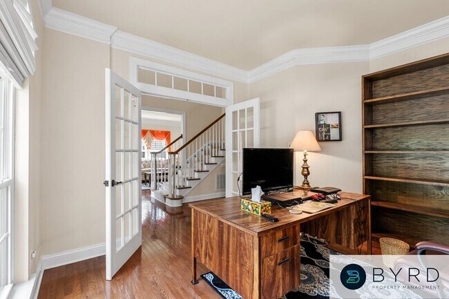 Building Photo - 6018 Red Setter Ln