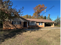 Building Photo - "3-Bedroom with 2 Baths and 2100 Sq Ft of Comfort in Greenville!"