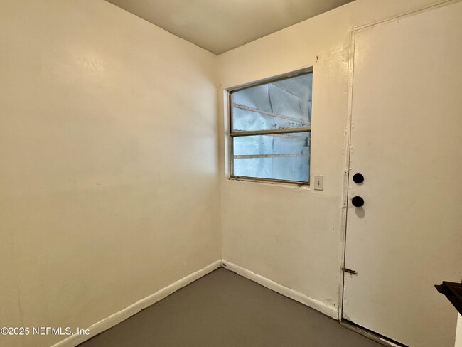 Building Photo - 1851 Doyon Ct