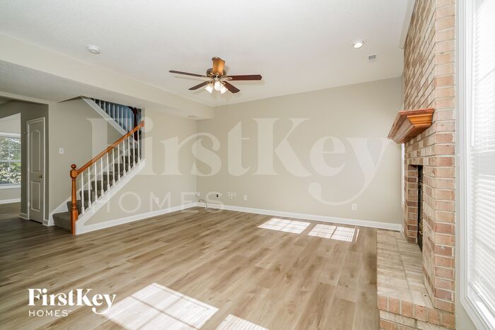 Building Photo - 1675 Juniper Ln