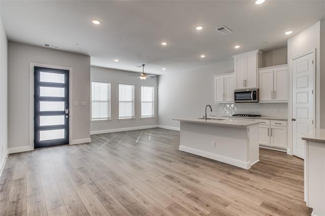 Building Photo - 4628 Piedras Lanzar Dr