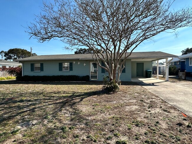 Primary Photo - 241 Belaire Dr