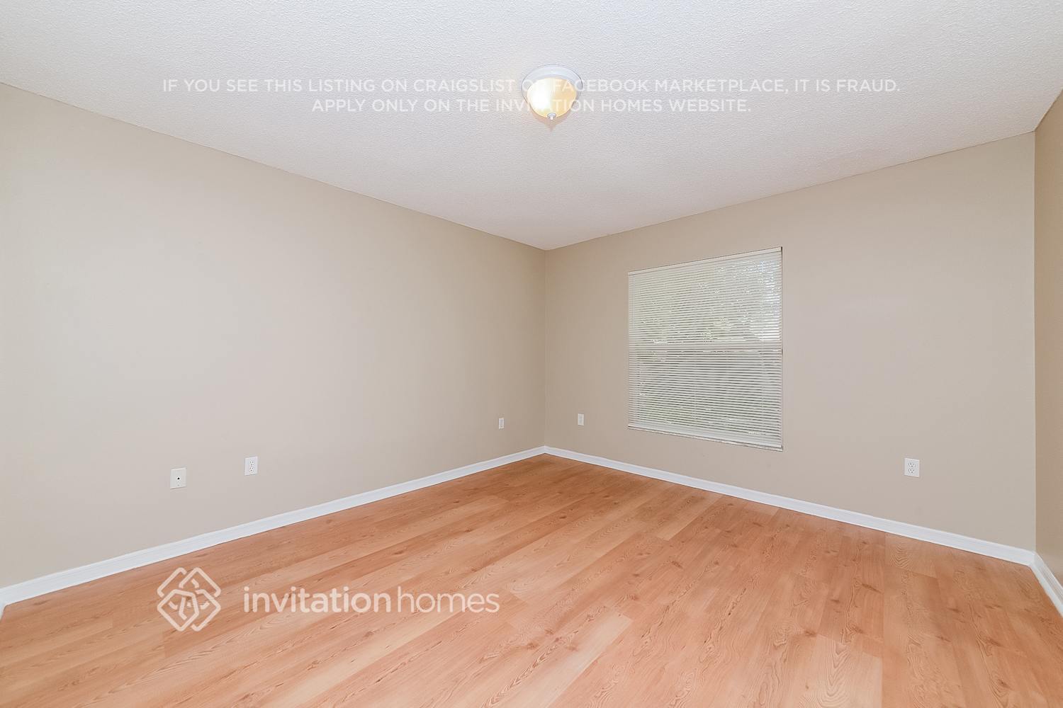 Building Photo - 3613 71st Terrace E