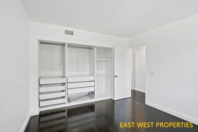 Building Photo - 22815 Leo Ln