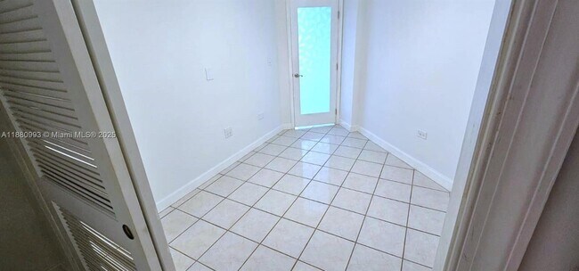 Building Photo - 7135 Collins Ave