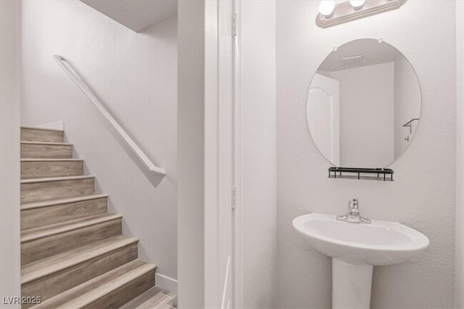 Building Photo - 2755 Fountain Ridge Ln