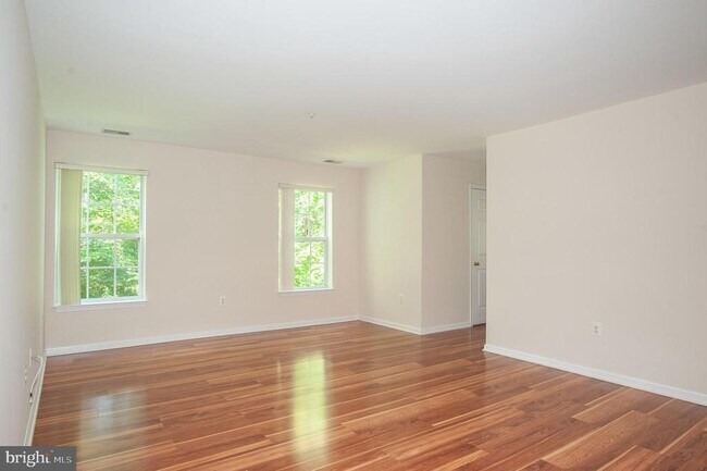 Building Photo - 5958 Founders Hill Dr