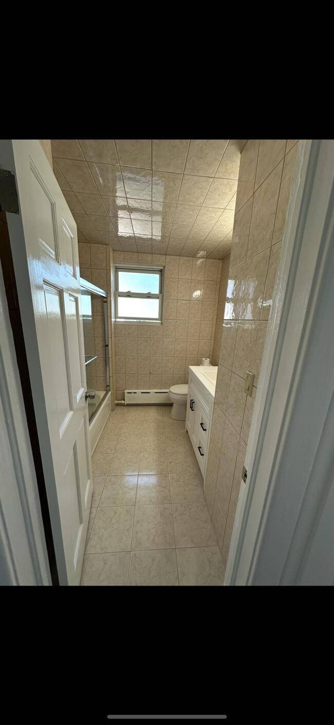 Building Photo - 291 Potter Ave