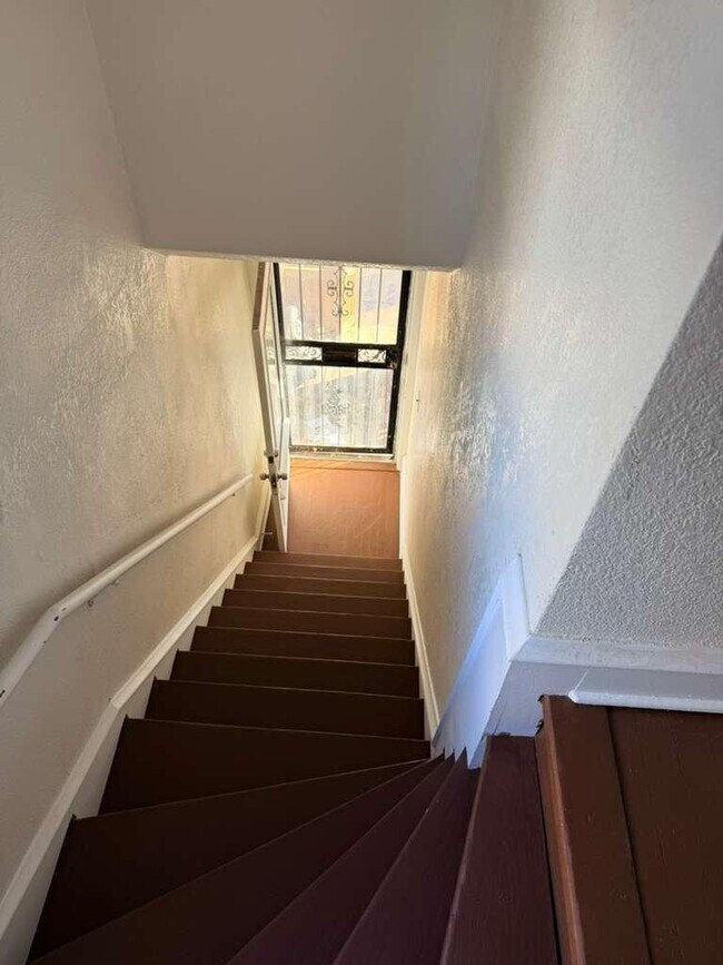 Building Photo - 2217 N 15th St