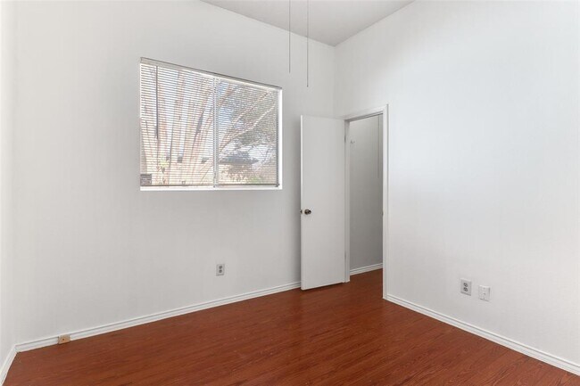 Building Photo - 12606 Hunters Chase Dr