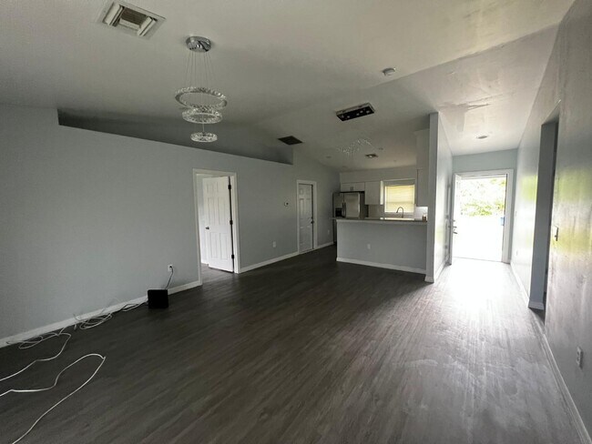 Building Photo - 4879 30th St SW