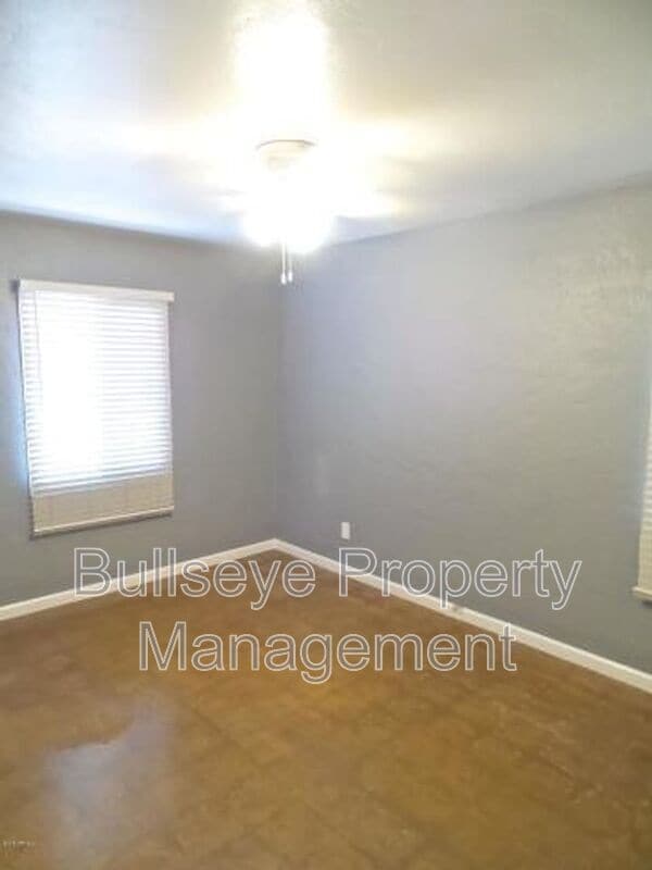 Building Photo - 4204 N 20th St