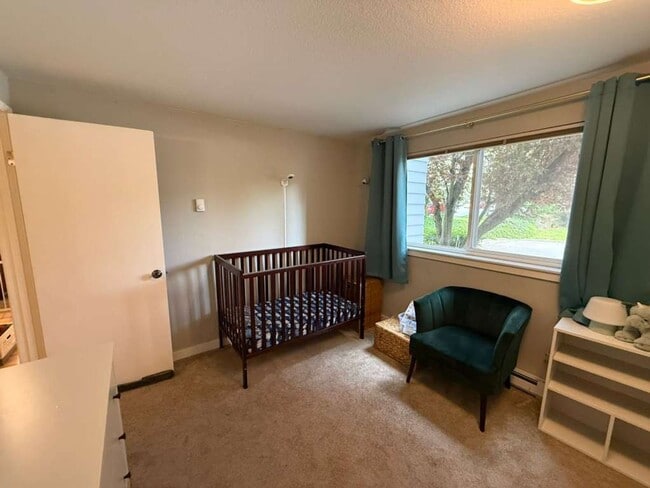 Building Photo - 2 Bedroom 2 Bathroom + Parking and Storage!