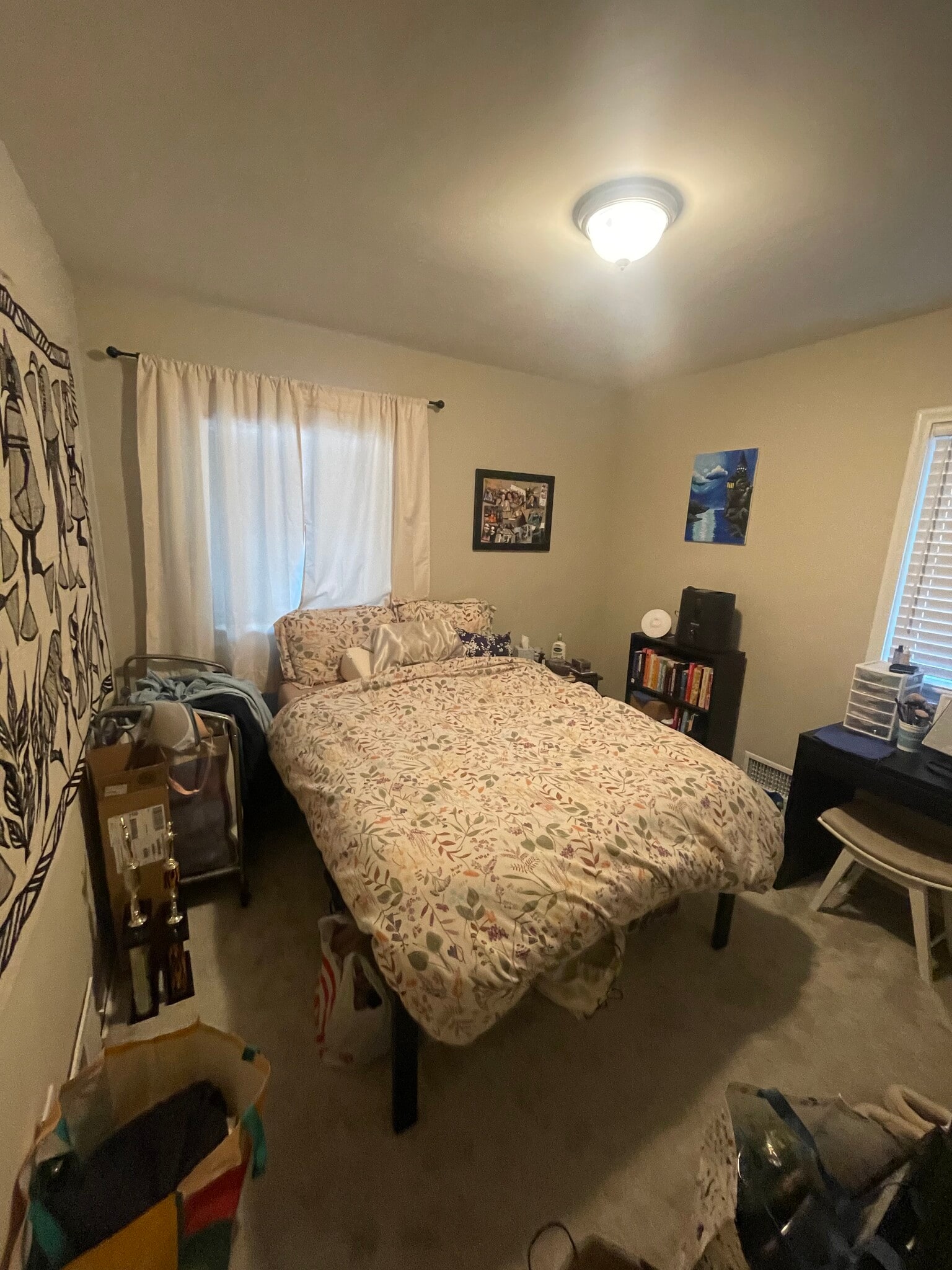 Building Photo - 1525 University Ave NE