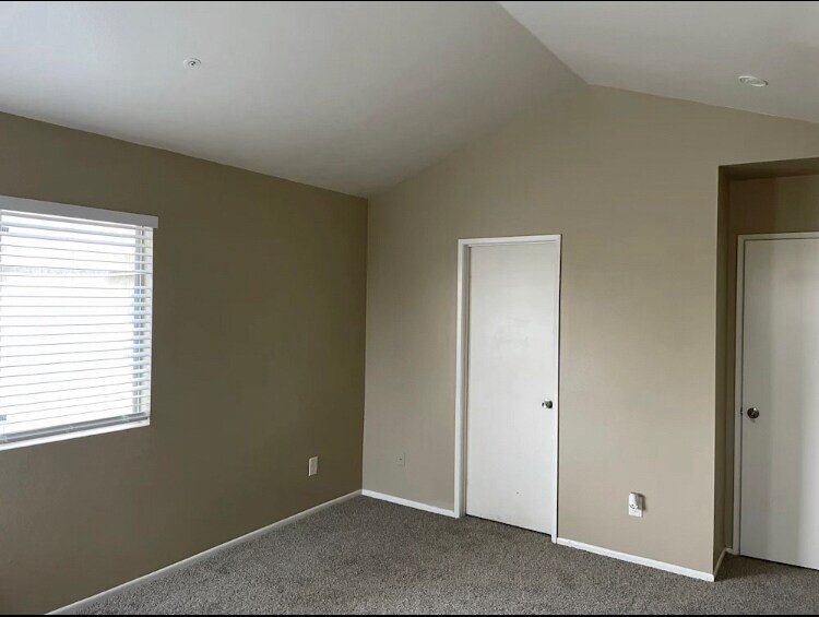 Building Photo - 11484 Millpond Rd